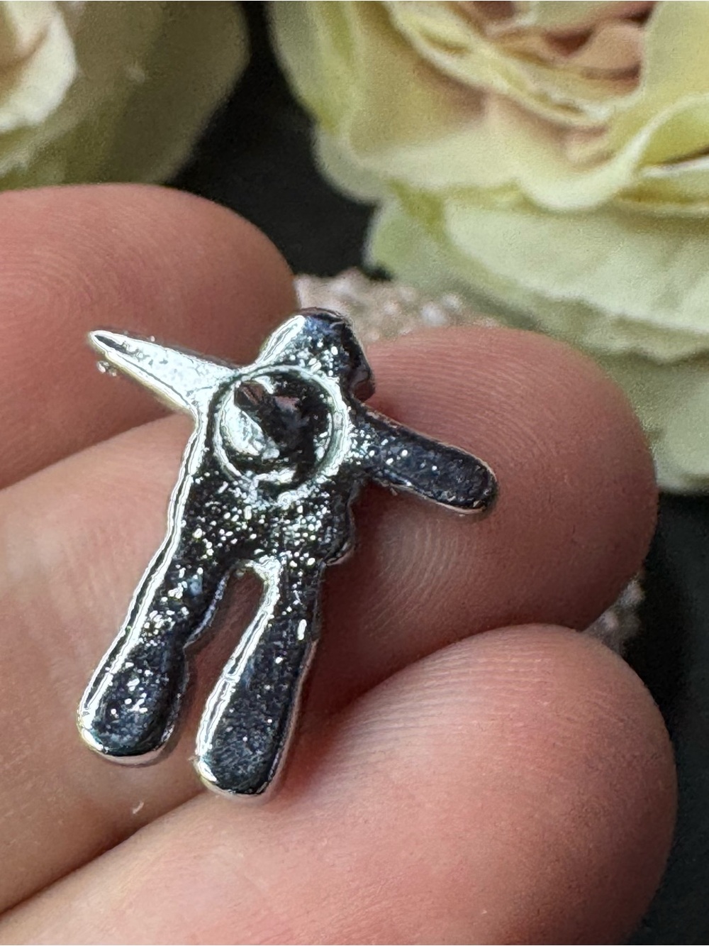 Abalone Inukshuk Pin - Picture 4 of 6
